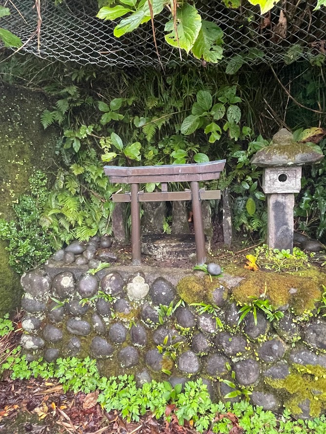 御蔵島祠